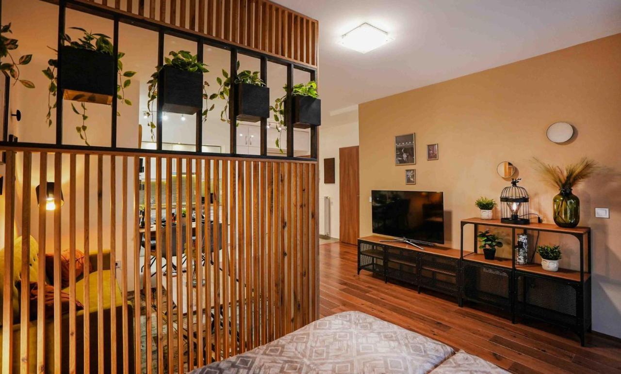 Danube Family Premium Apartment Budapeste Exterior foto